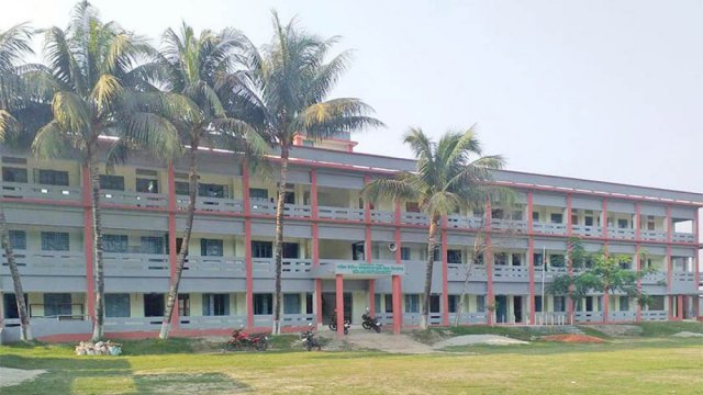 মফিজ উদ্দিন তালুকদার স্মৃতি উচ্চ বিদ্যালয়ে নিয়োগ বিজ্ঞপ্তি | চাকরির খবর নিউজ 