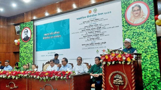 নিজেদের স্বার্থেই জীববৈচিত্র্য সংরক্ষণে অগ্রণী হতে হবে : পরিবেশমন্ত্রী | বিবিধ নিউজ 