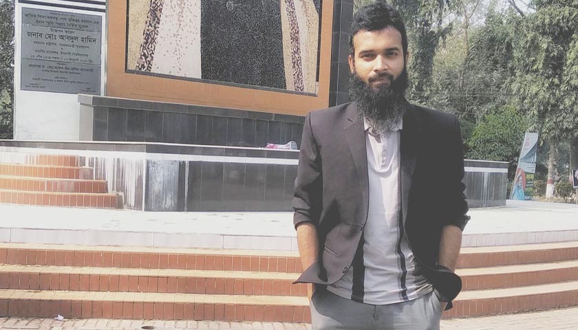 ববির হলের বারান্দায় ফাঁস নিলেন ছাত্রী