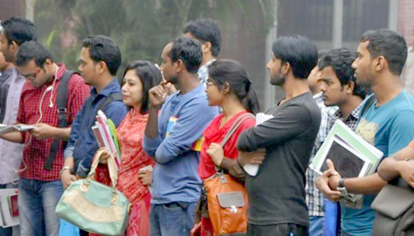 দেশে প্রায় ২৬ লাখ বেকার, বিশ্ববিদ্যালয় থেকে পাস করা ৮ লাখ