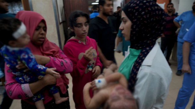 Israeli military forces raid Gaza&#39;s largest hospital in operation against Hamas | International News 