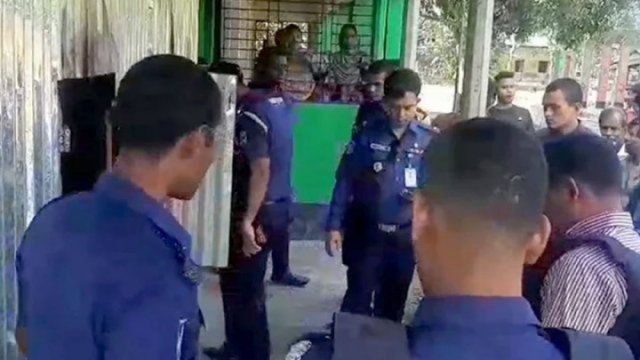 &#39;Katka tragedy day&#39; observed at Khulna University | University News 