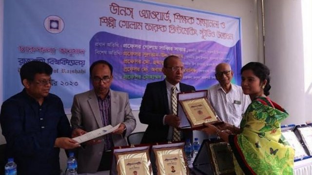 10 scholar students, teachers get fine arts dean&#39;s award in RU | University News 