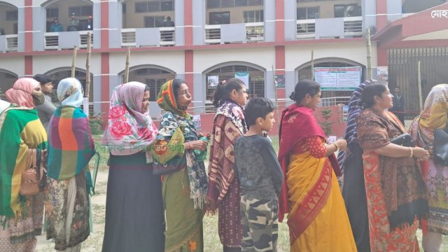ছবিতে ভোট 