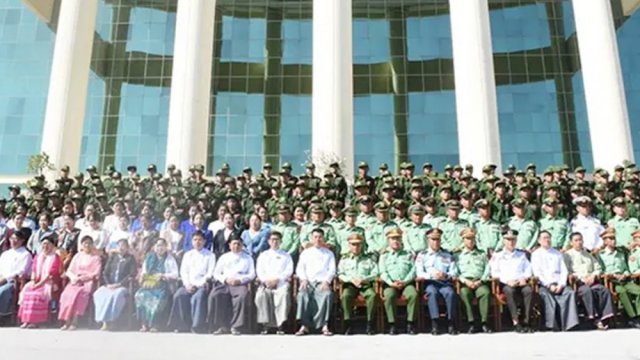 মিয়ানমারে সেনাবাহিনীতে যোগ দিতে শিক্ষক-ছাত্রদের প্রশিক্ষণ দিচ্ছে জান্তা | বিবিধ নিউজ 