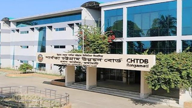 দুর্নীতি : জরিমানা দিয়ে পদে ফিরতে চান দুই প্রধান শিক্ষক | বিবিধ নিউজ 