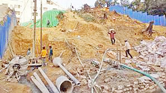 ১২৭ ফুট উঁচু পাহাড় লোপাট | বিবিধ নিউজ 