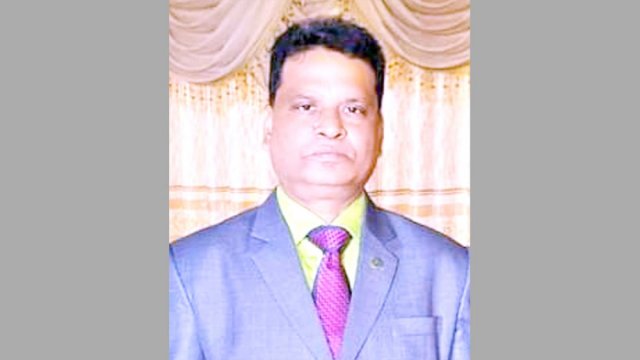 মাধ্যমিক শিক্ষা কর্মকর্তার বিরুদ্ধে অনিয়মের অভিযোগ | স্কুল নিউজ 