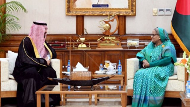 PM urges KSA to extend visa approval time for Hajj pilgrims | Miscellaneous News 