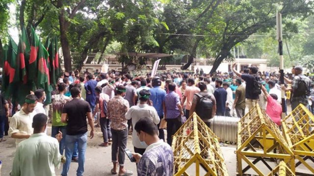 যমুনায় প্রবেশ করলো ৩৫ প্রত্যাশীদের প্রতিনিধিদল | চাকরির খবর নিউজ 