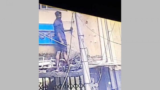 জবিতে অর্ধলাখ টাকার ক্যাবল চুরি | বিশ্ববিদ্যালয় নিউজ 