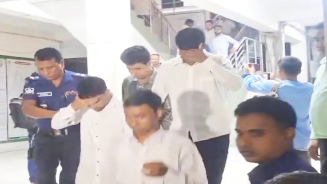 অফিস সহায়ক নিয়োগ পরীক্ষায় প্রক্সি, আটক ২২ | পরীক্ষা নিউজ 