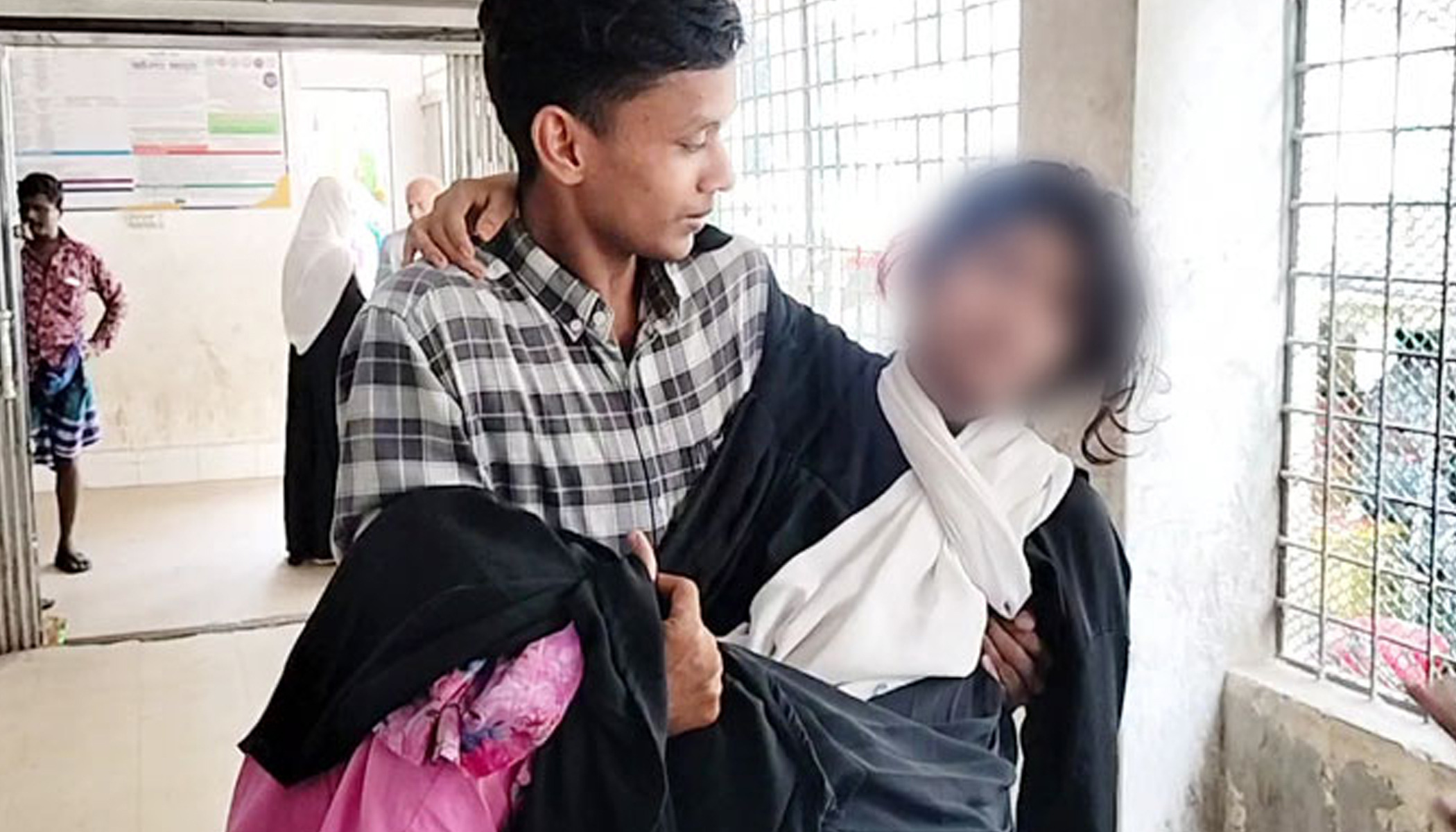 এইচপিভি টিকা নিয়ে অসুস্থ ১৭ ছাত্রী