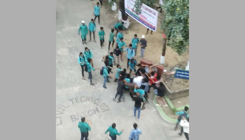 শিক্ষার্থীদের দুপক্ষের দফায় দফায় সংঘর্ষে উত্তপ্ত চট্টগ্রাম!