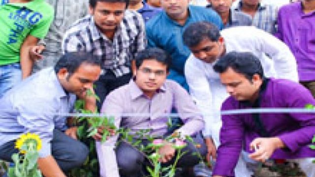 আদ্-দ্বীন হাসপাতালে ব্যারিস্টার রফিক-উল হকের জন্য দোয়া মুনাজাত | বিবিধ নিউজ 