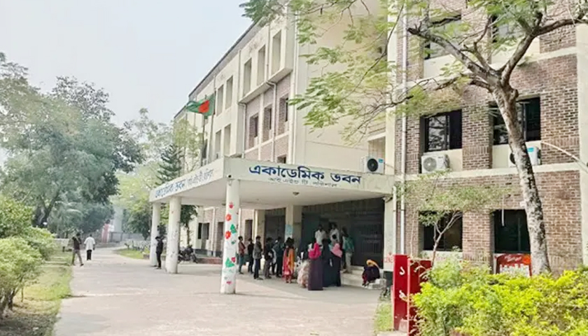 শিক্ষার্থীদের সংঘাত এড়াতে বরিশাল আইএইচটি বন্ধ ঘোষণা