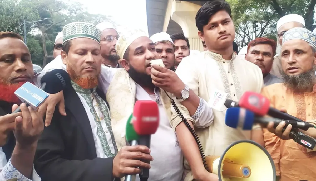 Acceptance of memorandum of madrasa teachers