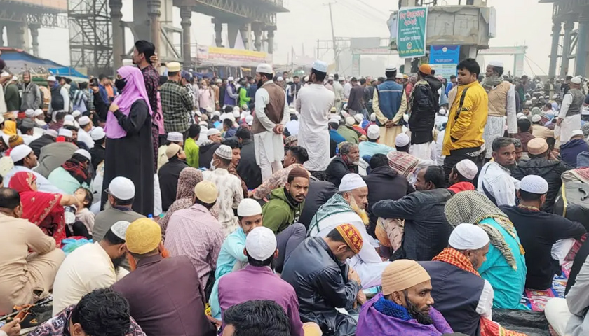 আখেরি মোনাজাতে অংশ নিতে ইজতেমার মাঠে মুসল্লিদের ঢল | বিবিধ নিউজ 