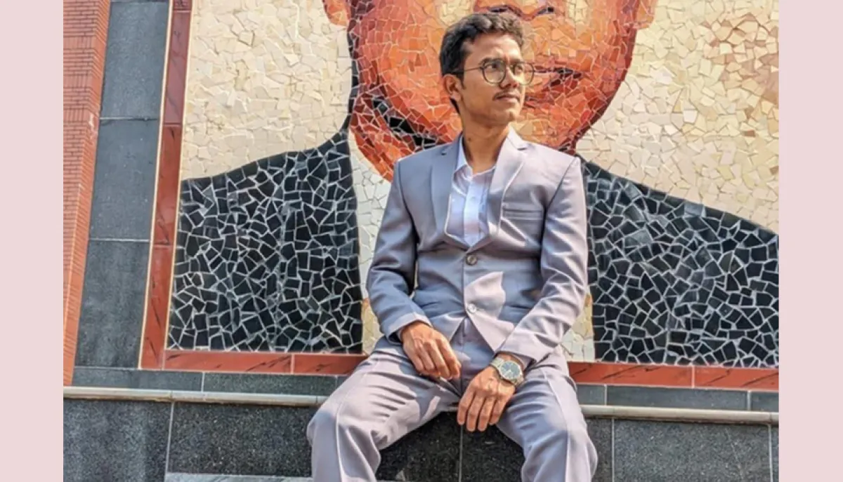 Ju chhatra dal leader beats up senior for forbidding him from smoking