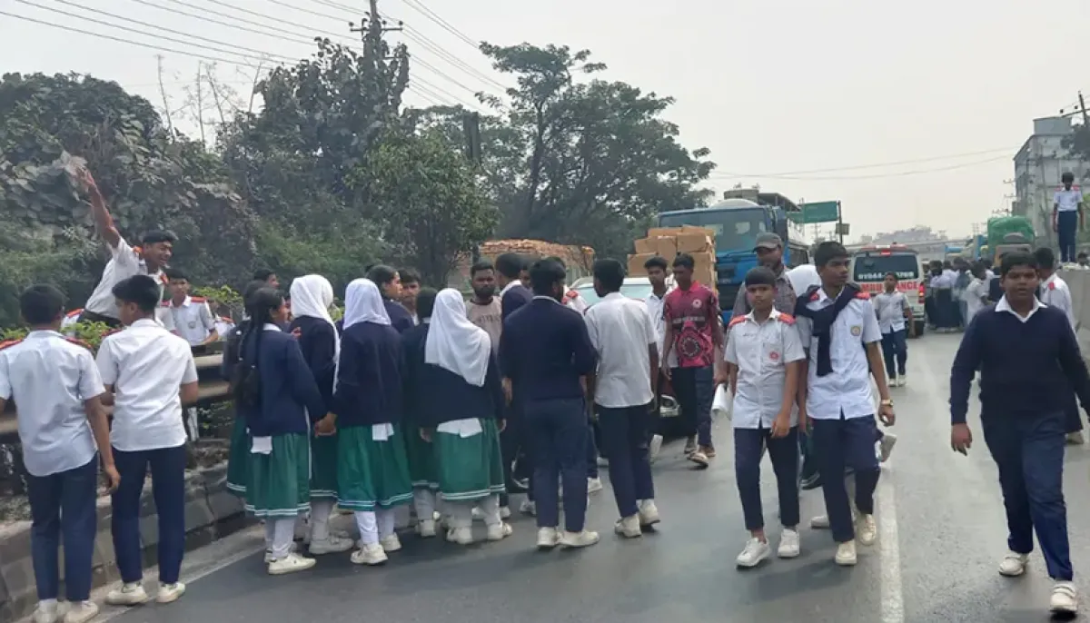 Protest in gazipur demanding resignation of teacher