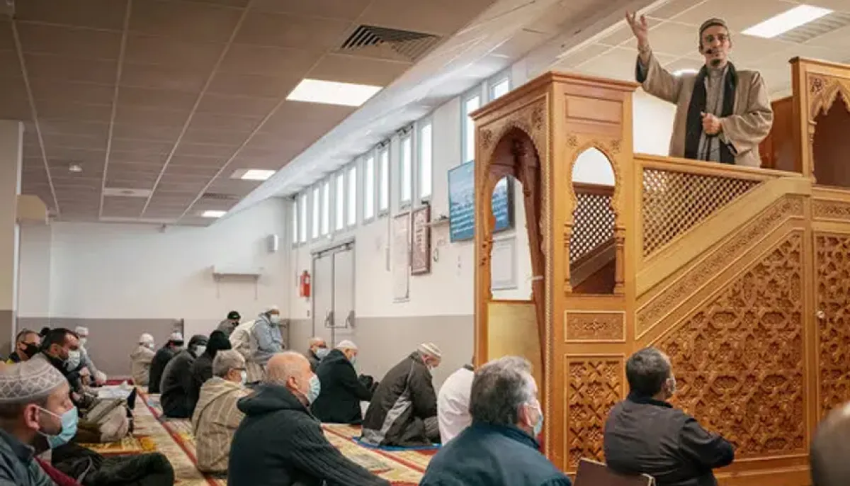 France officially recognizes role of imam as profession