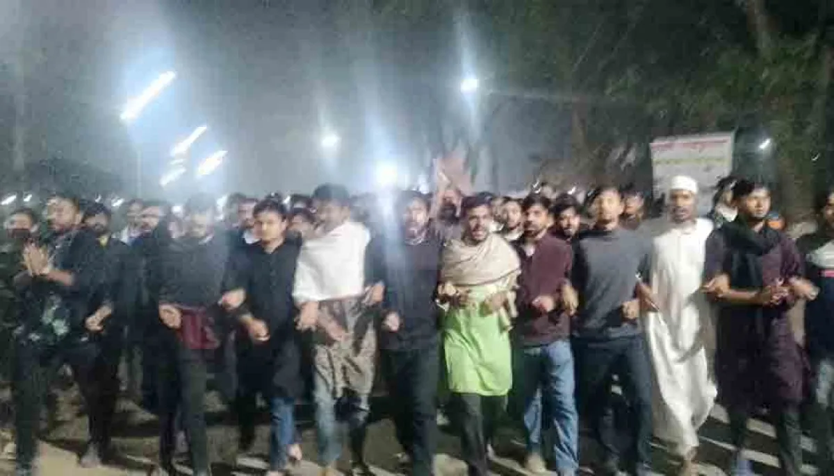 Demonstration in iu against attack on student at mc college