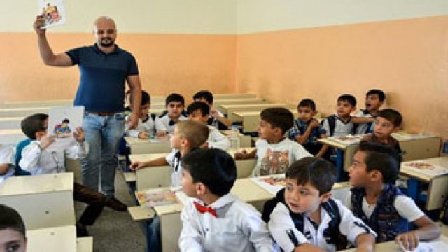 Long-term truants make nervy school return in Iraq&#8217;s Mosul | Foreign studies News 