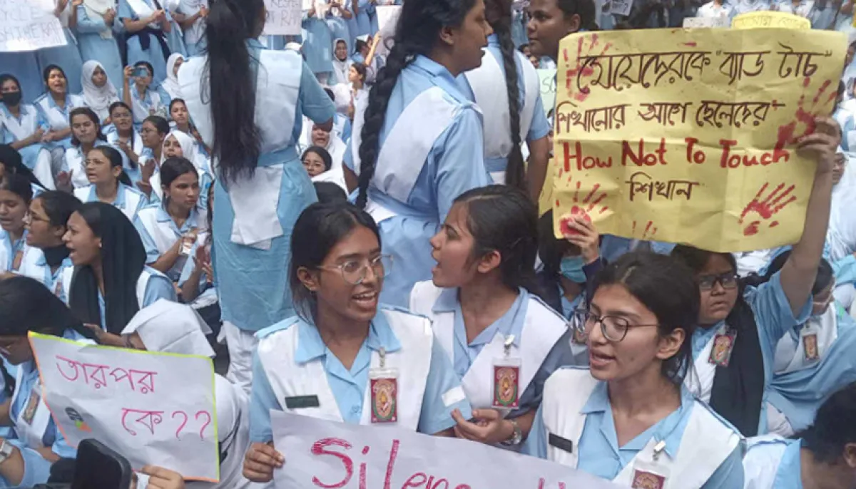 Vikarunnisa students protest to demand justice for rape