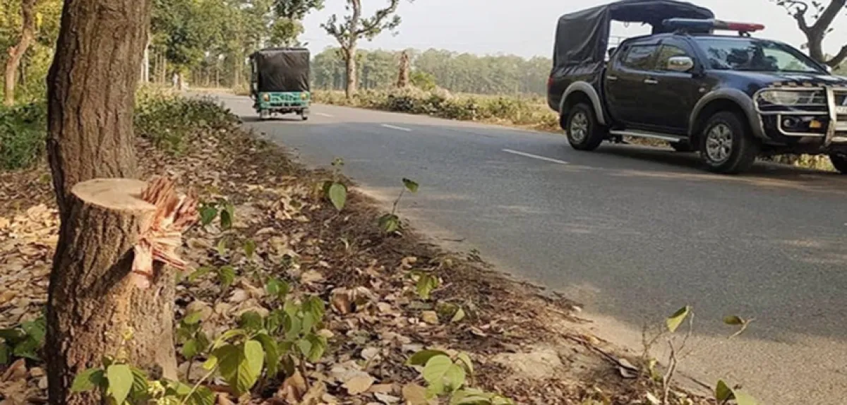 Four vehicles of educational tour hit by robbery in tangail