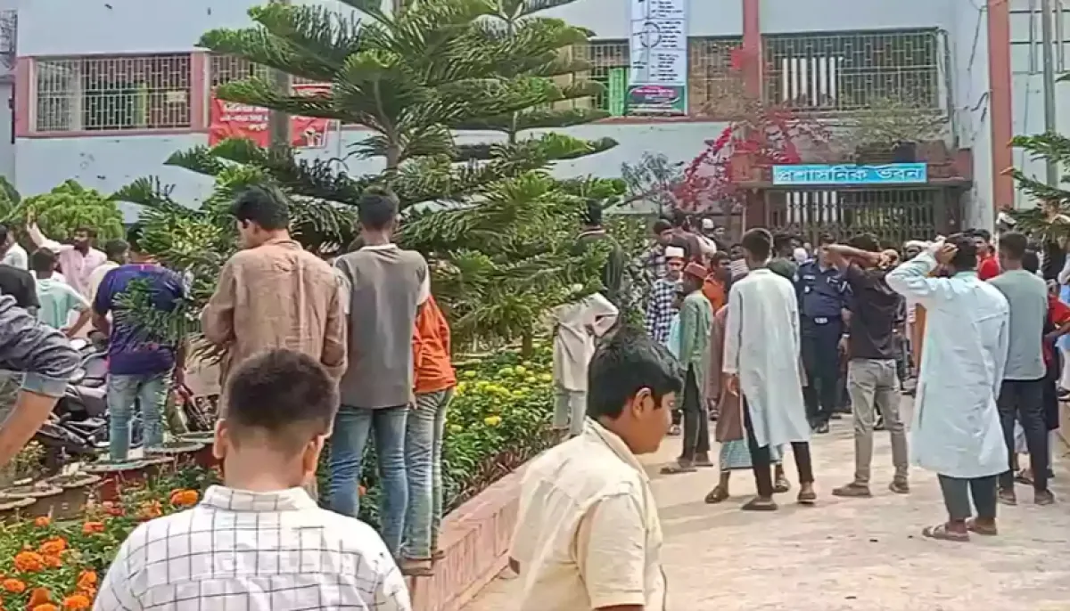 Attack on principal of cumilla victoria college