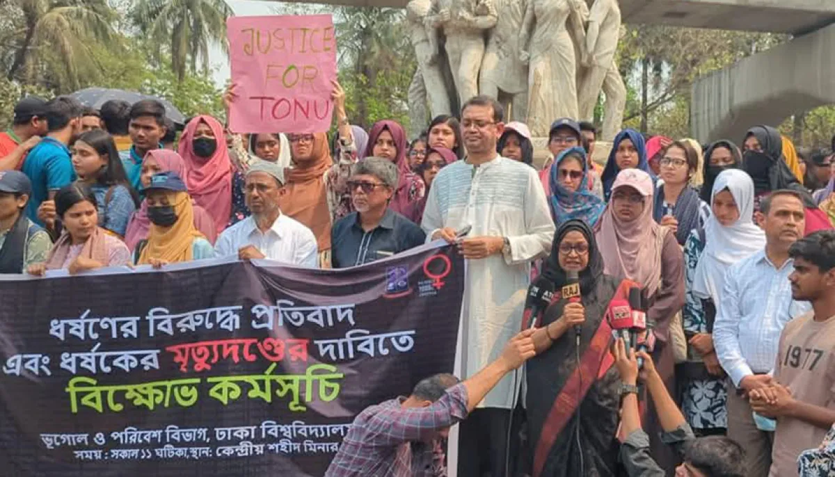 Du still in turmoil demanding hanging of rapists