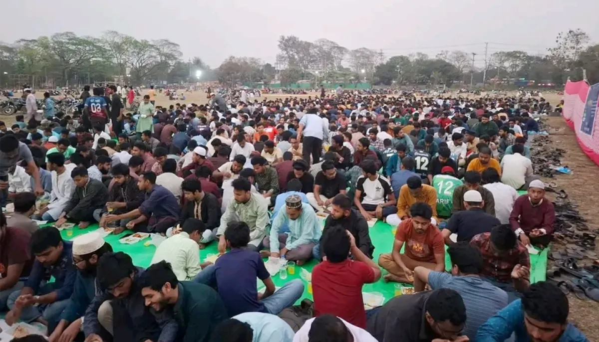 Mass iftar at ju