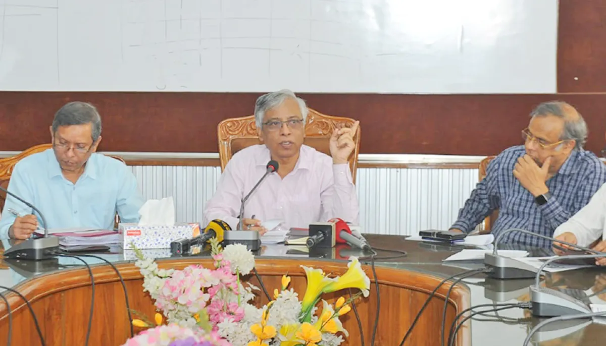 একশ কোটি টাকার কাগজের কমিশন চারশ কোটি কী করে হয়!