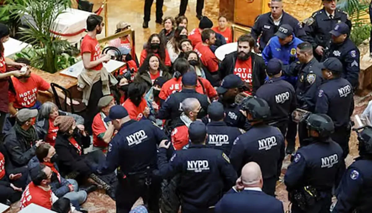 Jewish protest at trump tower over arrest of palestinian student