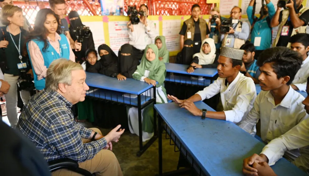 Un secretary general visits rohingya camp talks to students