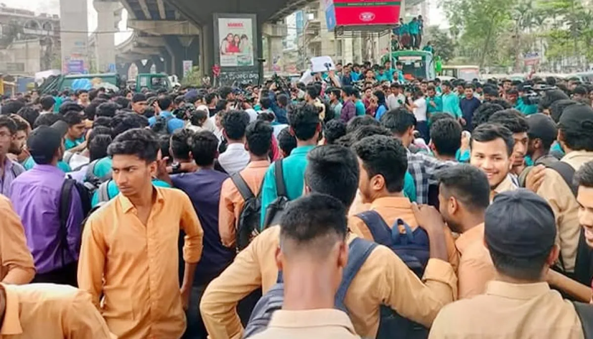 Polytechnic students protest by blocking roads and railways in chittagong