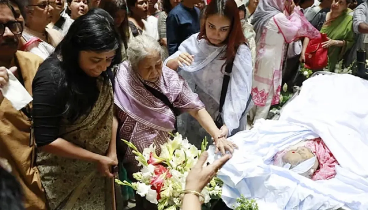 Floral tribute to sanjida khatun in chhayanaat