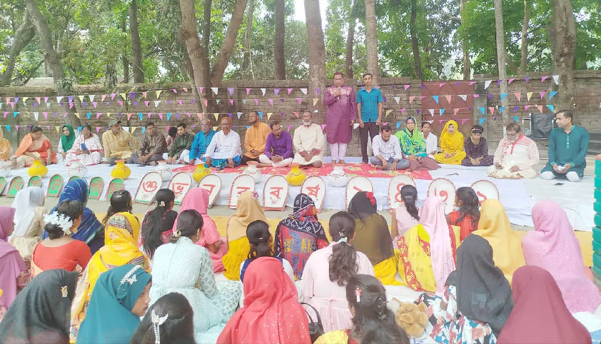 Satkhira school celebrates new year with message of harmony