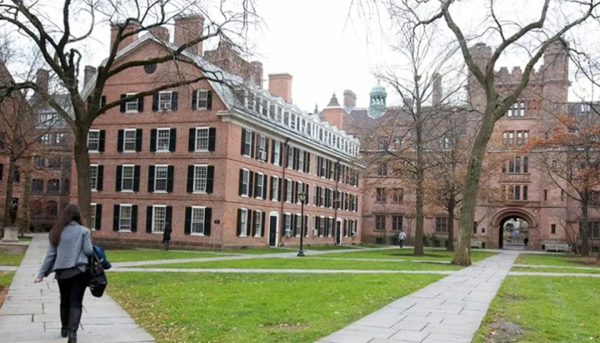 Judge extends pause on trump bid to block harvard foreign students
