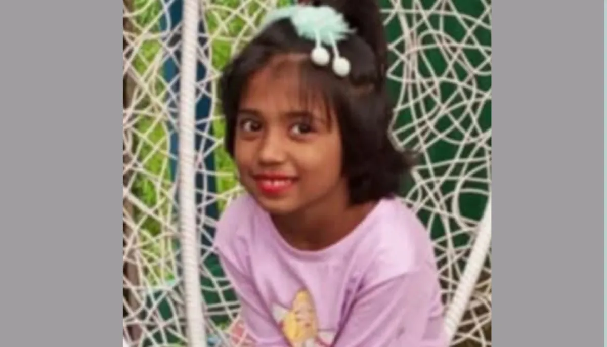 Schoolgirl dies after being hit by autorickshaw