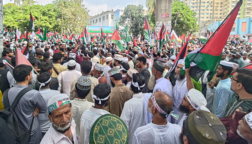 সোহরাওয়ার্দী উদ্যানে অনুমতি না পেয়ে প্রেসক্লাবে জড়ো হচ্ছেন জনতা | বিবিধ নিউজ 