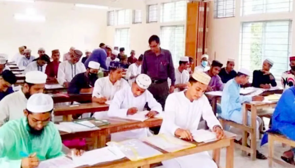 Distribution of registration cards to alim examinees begins on may 4
