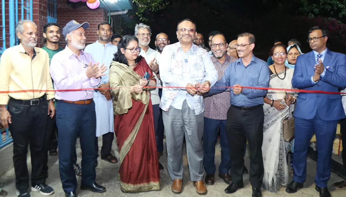 Du swimming pool operations resume after a year