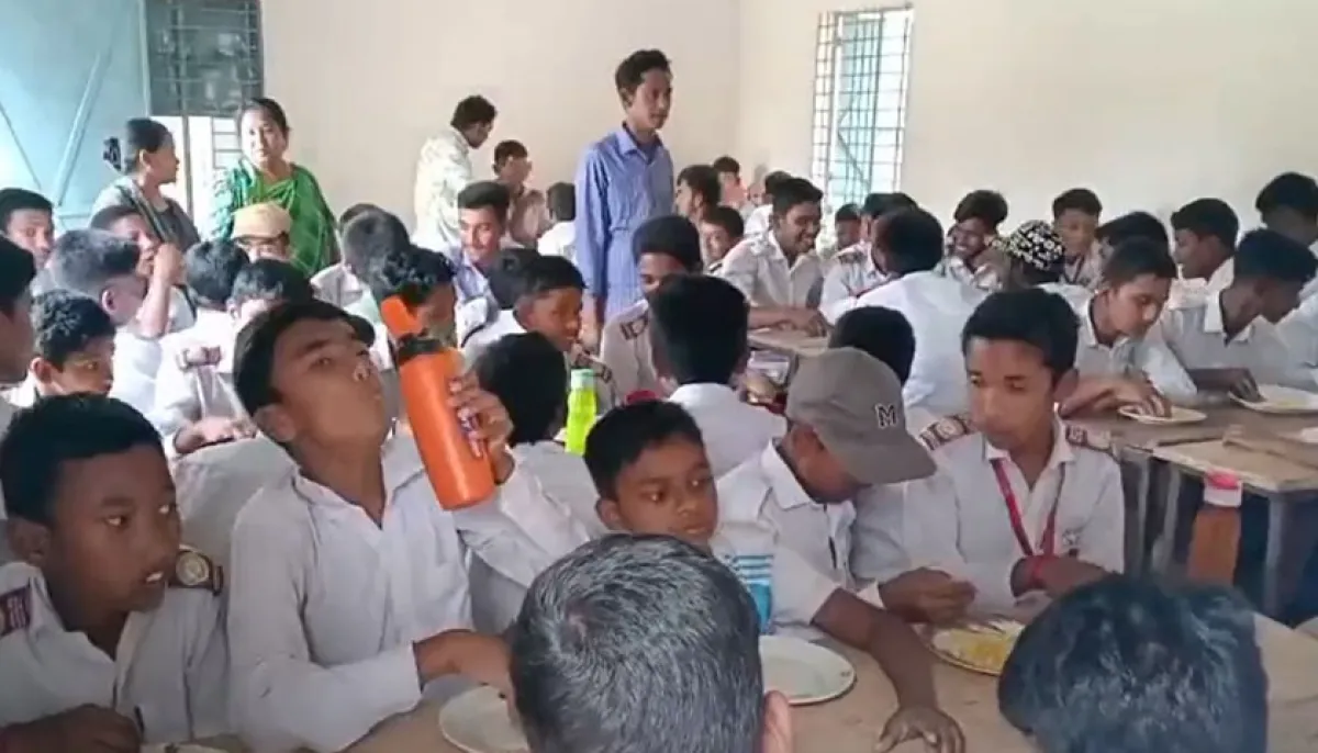 Students get lunch for just 10 taka