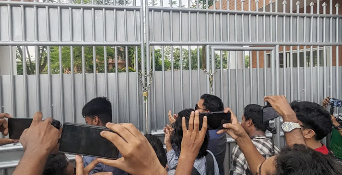 Bobby students locked in vcs residence