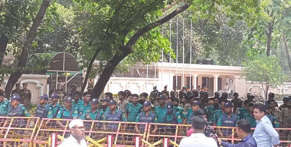 Security beefed up in front of yamuna