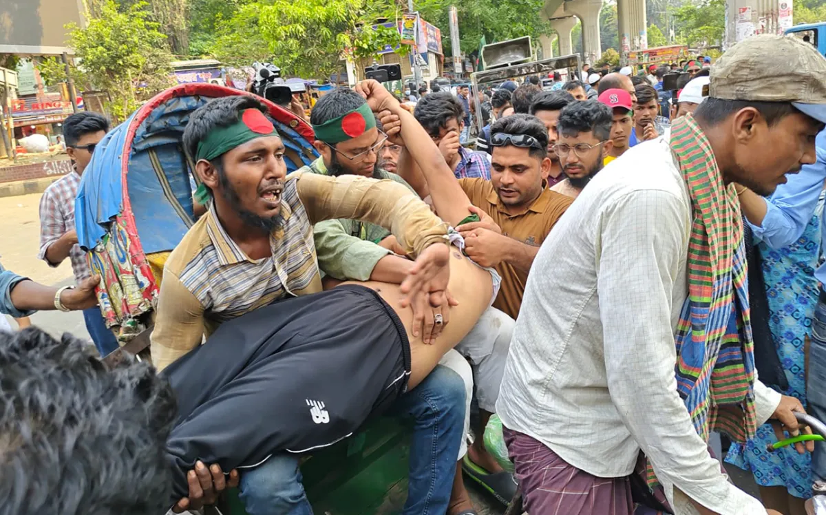 In the picture the blockade of the injured in the shahbagh student movement