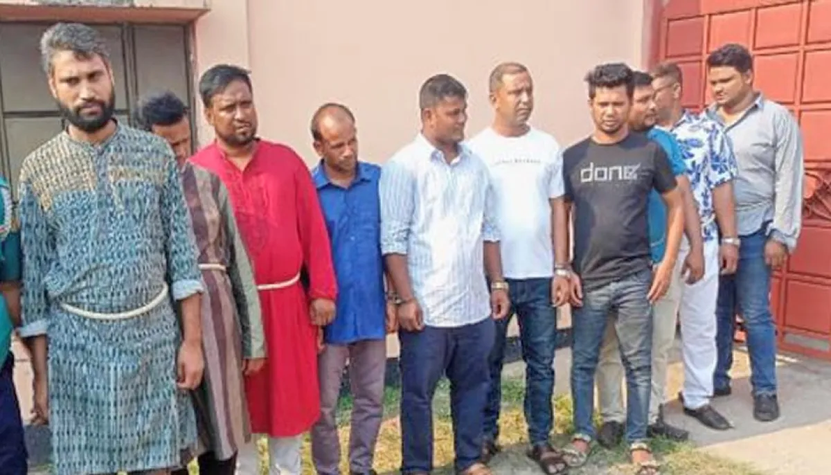 যুবদল ও ছাত্রদলের ১০ নেতা-কর্মীকে দড়ি বেঁধে থানায় নিলো পুলিশ -সংগৃহীত