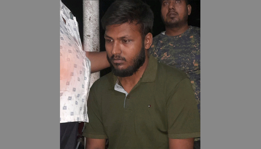 নিষিদ্ধ ছাত্রলীগ নেতাকে ধরে থানায় দিলো ইবি শিক্ষার্থীরা | বিশ্ববিদ্যালয় নিউজ 