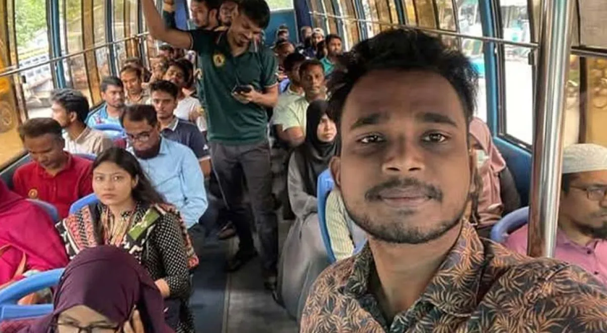 Buses are bringing teachers and students from jnu to join the movement